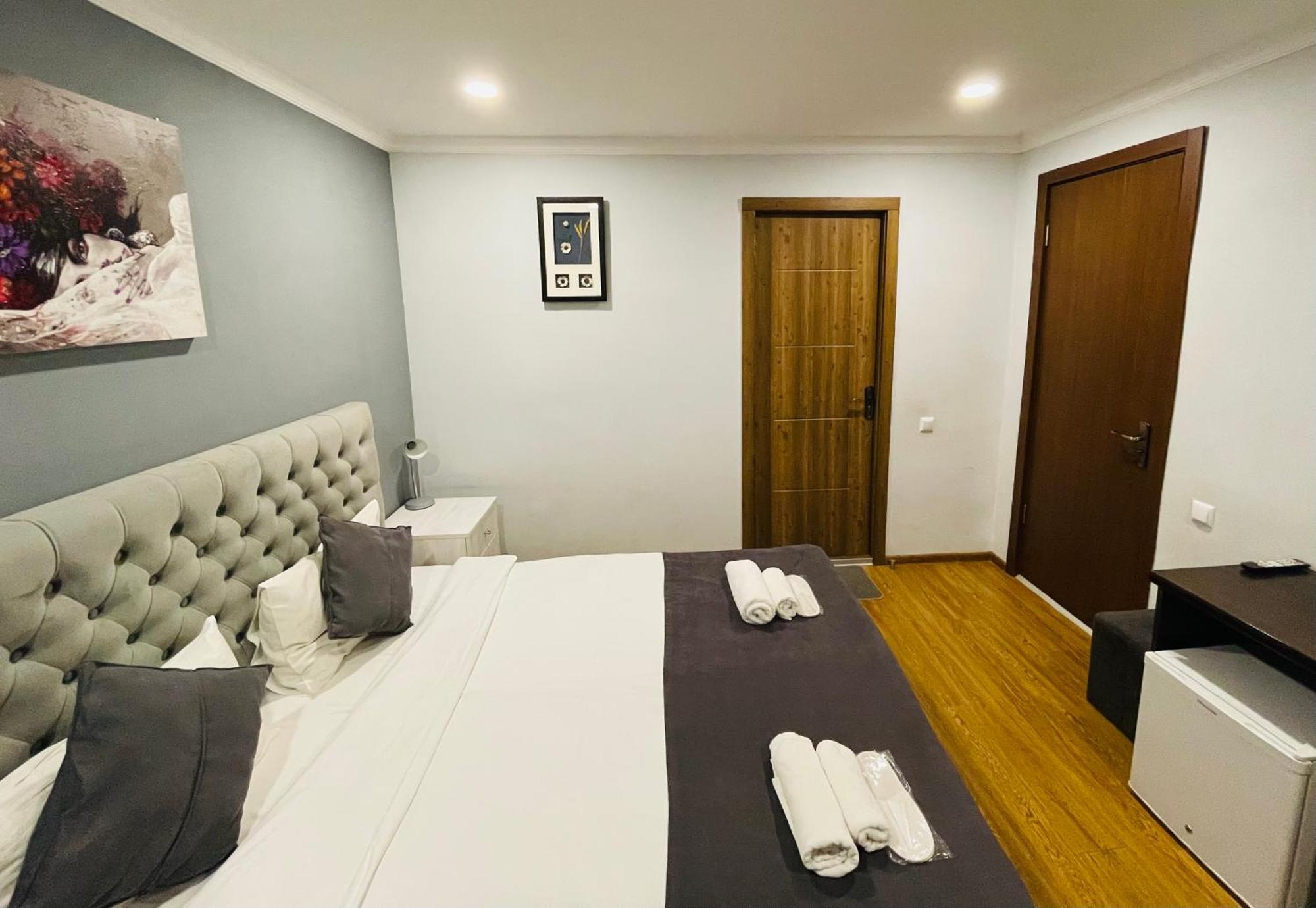 Book Hotel 第比利斯 外观 照片