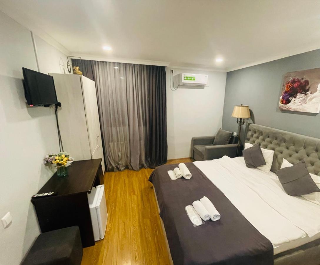 Book Hotel 第比利斯 外观 照片